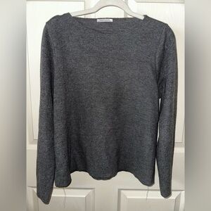 Zara Trafaluc women’s grey soft sweater S raw edge fall winter office